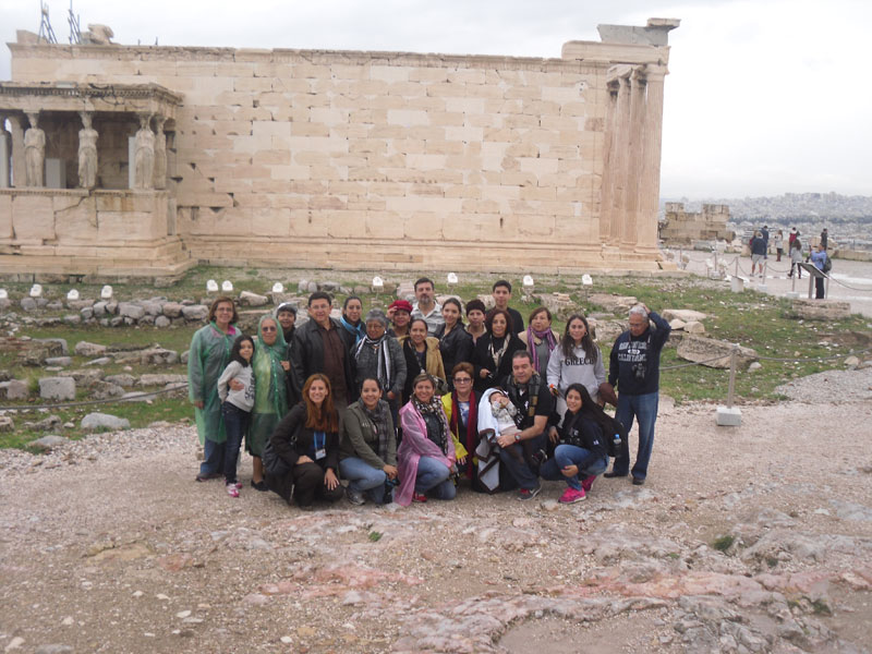En la Acrópolis, con un grupo de turistas mexicanos